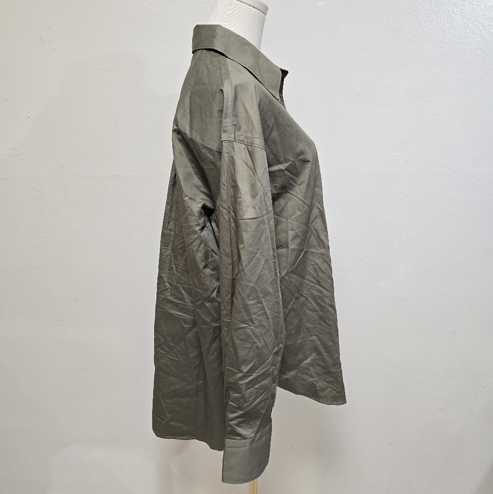 soldout.nyc The Everything Shirt in Olive Size Medium - Picture 6 of 10